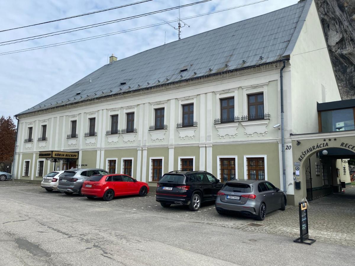 Kuria Beckov - Penzion Exterior photo